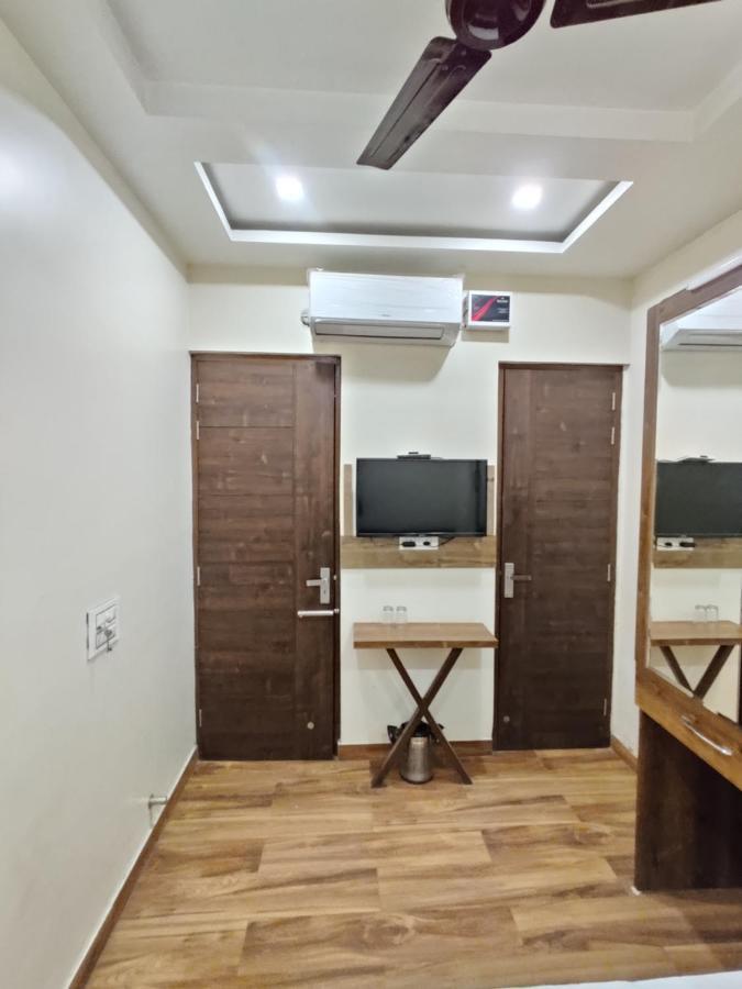 أمريتسار Hotel 56 - 200 Meter From Golden Temple المظهر الخارجي الصورة